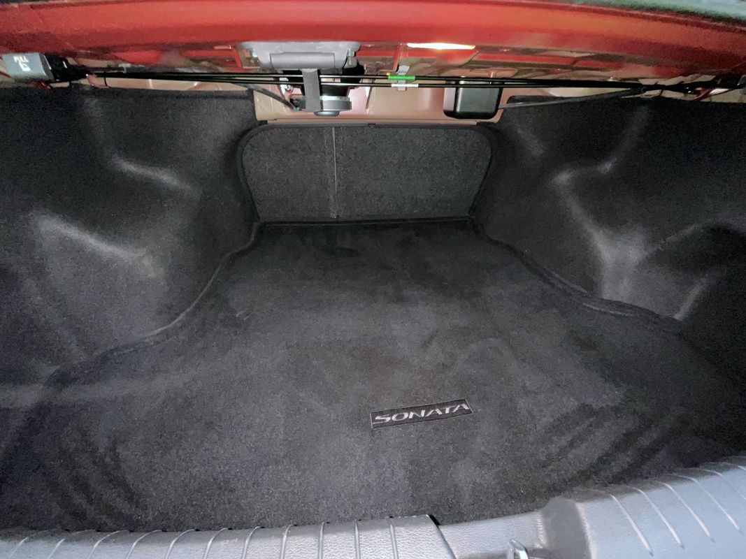 Vehicle image 12 of 31