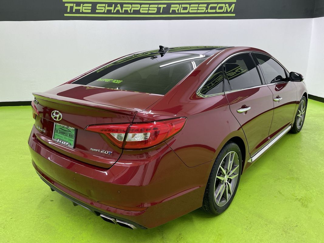 Vehicle image 6 of 31