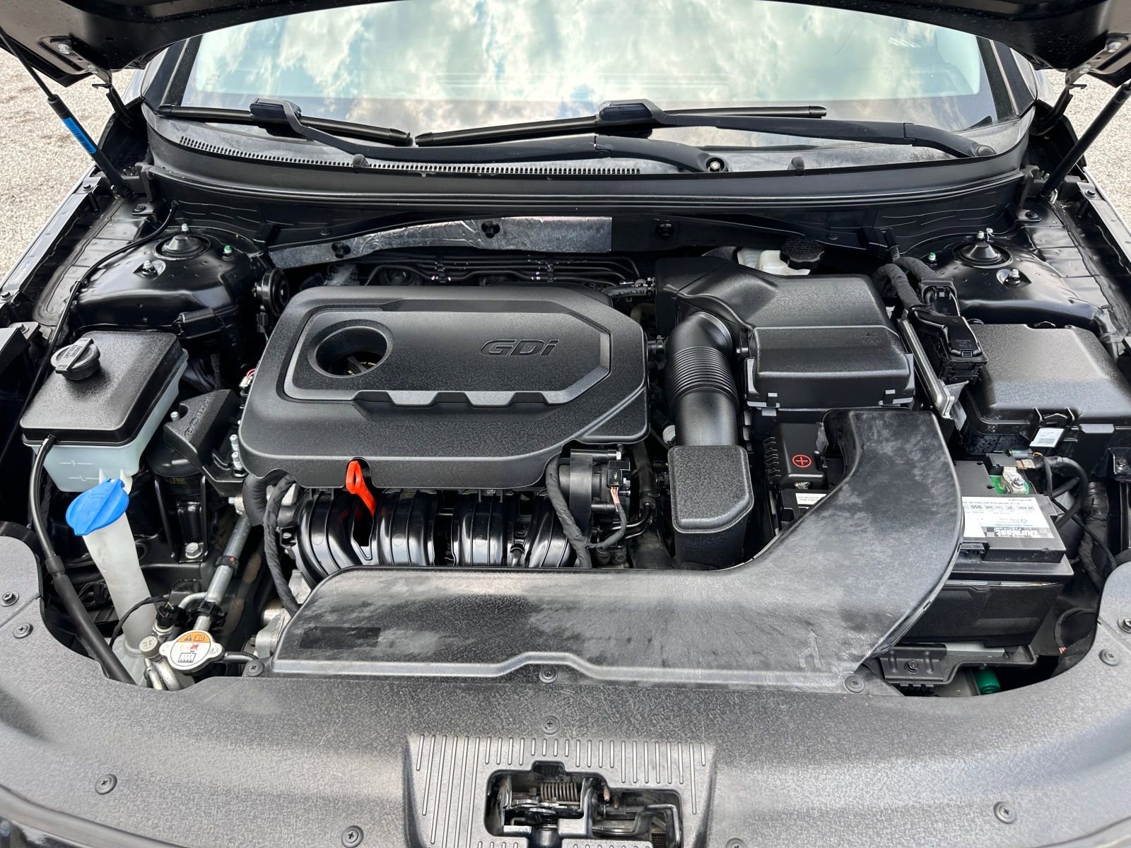 Vehicle image 19 of 21