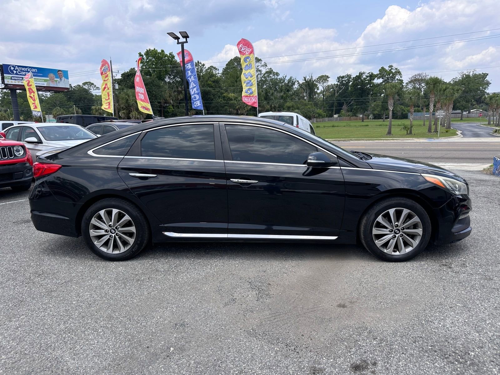 Vehicle image 4 of 21