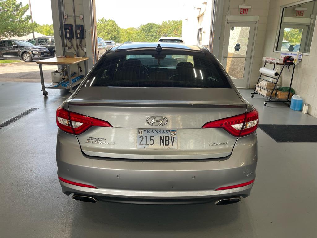 2015 Hyundai Sonata 2.4L Limited Image 5 of 10
