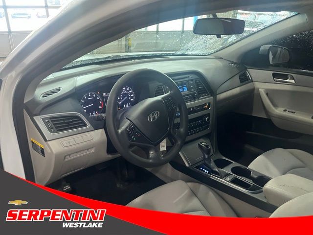 2015 Hyundai Sonata 2.4L SE Image 19 of 35