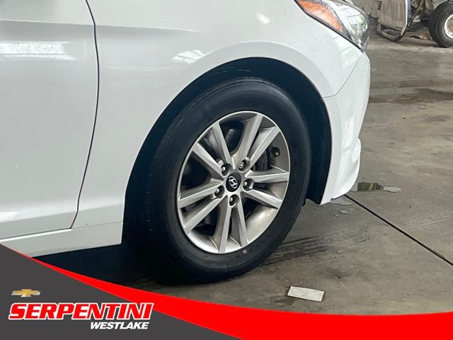 2015 Hyundai Sonata 2.4L SE Image 12 of 35