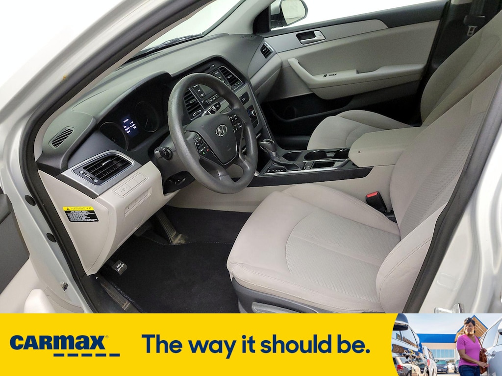 2015 Hyundai Sonata 2.4L SE Image 12 of 26