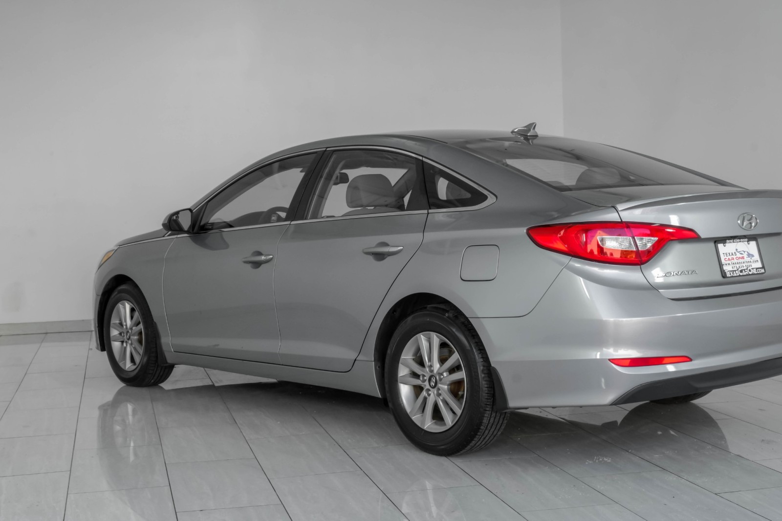 2015 Hyundai Sonata 2.4L SE Image 9 of 55