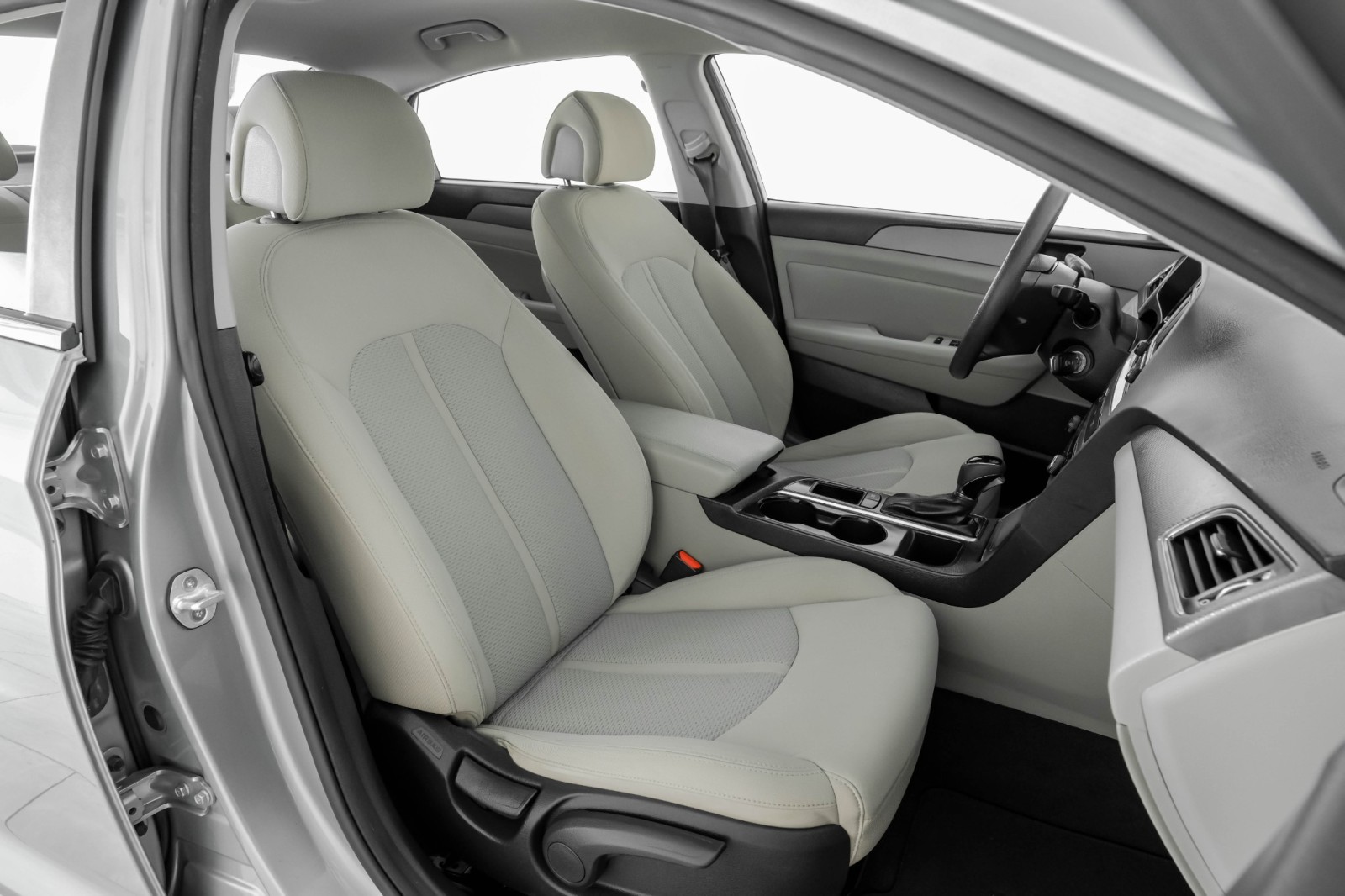 2015 Hyundai Sonata 2.4L SE Image 33 of 55