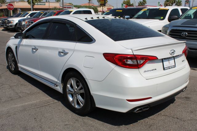 Vehicle image 6 of 22