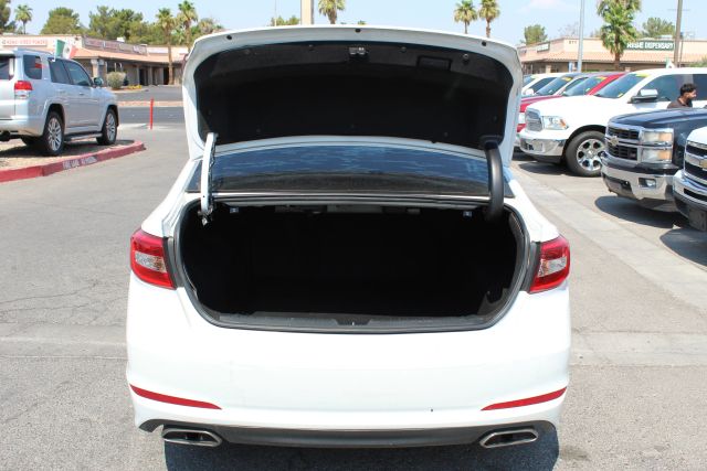 Vehicle image 11 of 22
