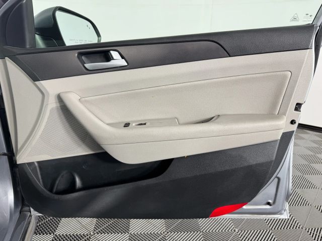 2015 Hyundai Sonata 2.4L Sport Image 28 of 44