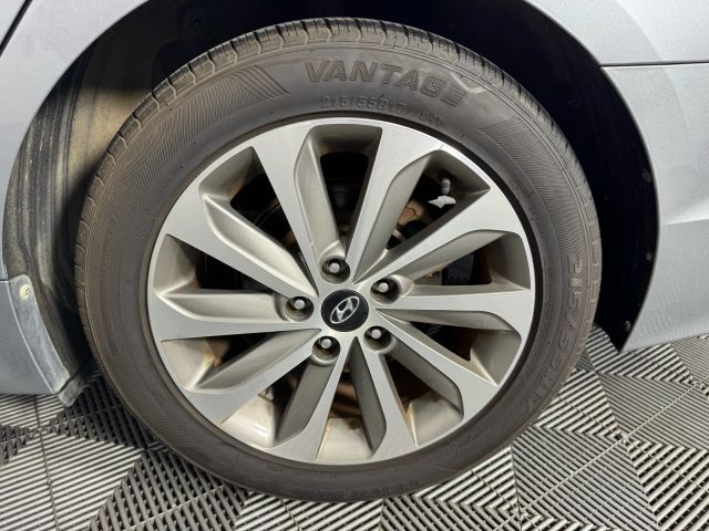 2015 Hyundai Sonata 2.4L Sport Image 10 of 44