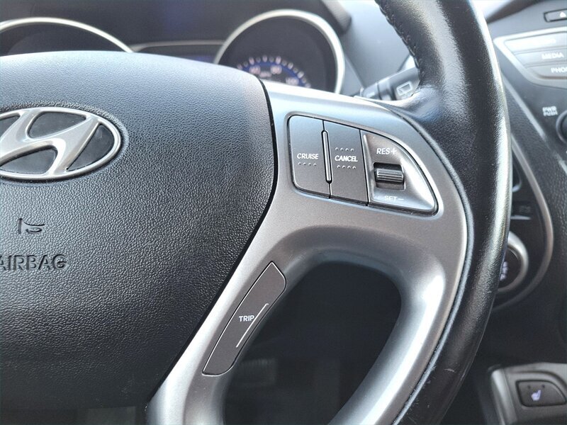 Vehicle image 12 of 24