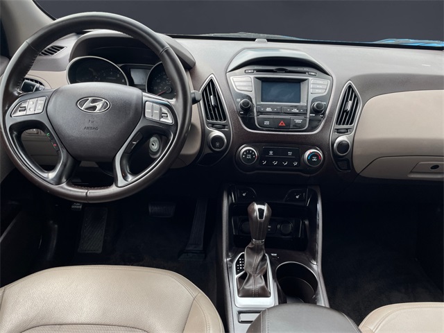 Vehicle image 13 of 15