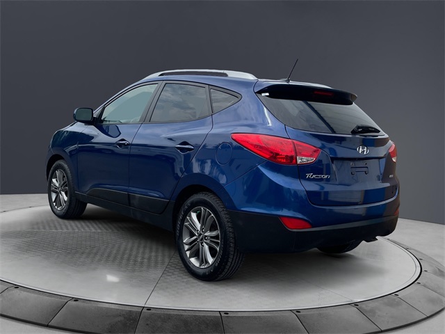 Vehicle image 7 of 15