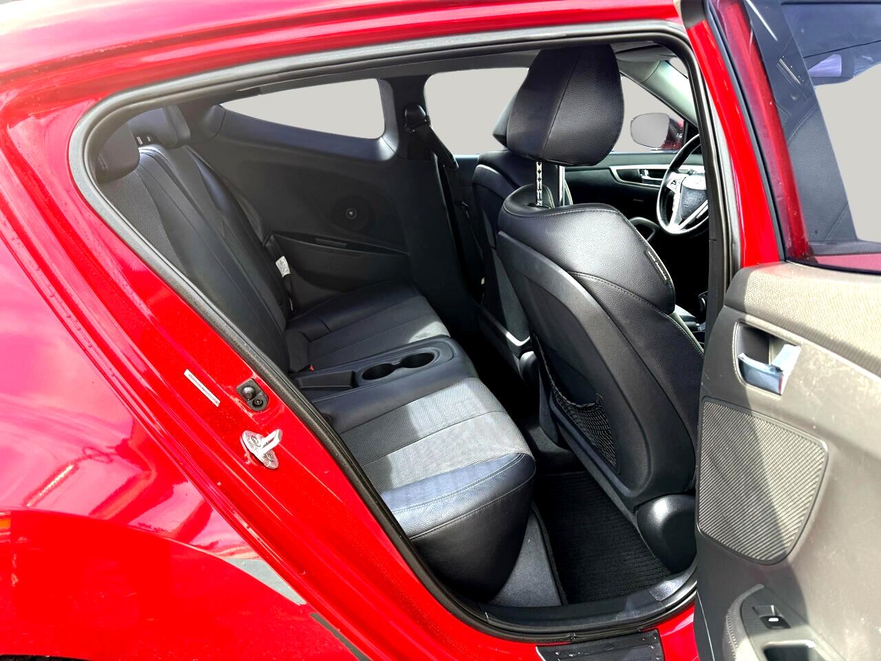 Vehicle image 22 of 28