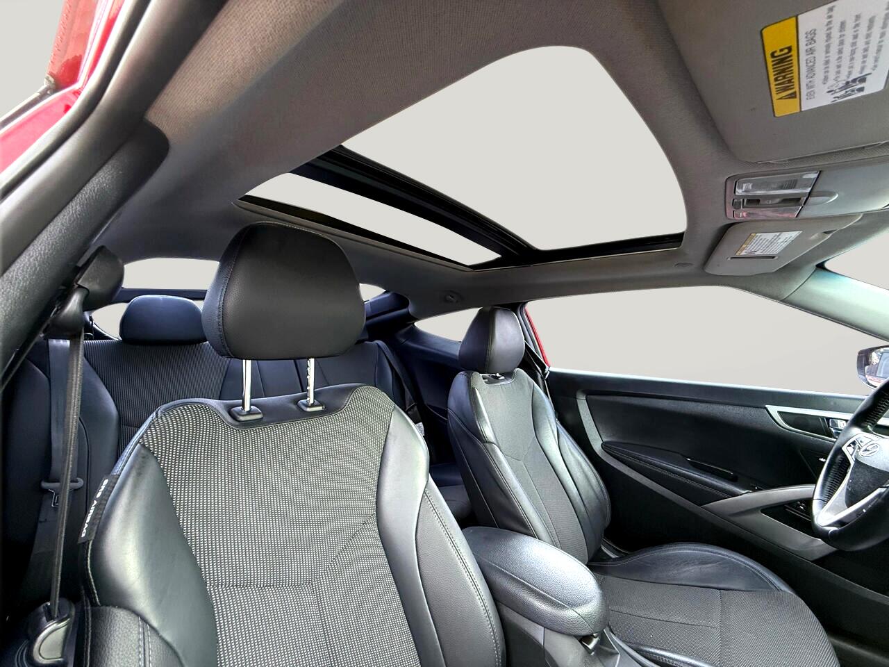 Vehicle image 20 of 28