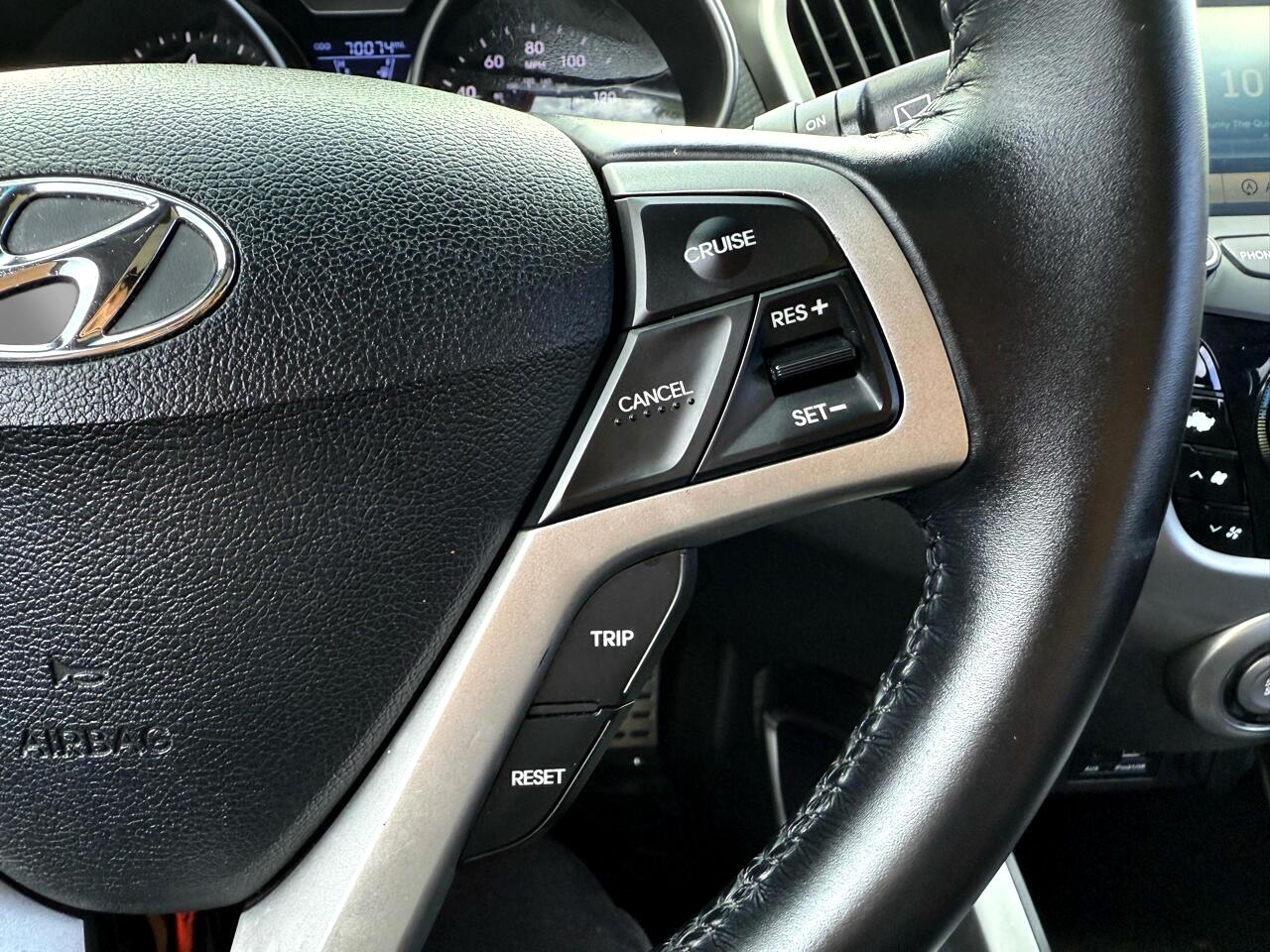 Vehicle image 13 of 28