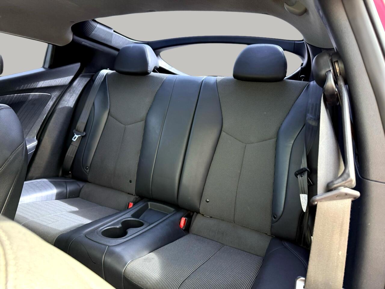 Vehicle image 21 of 28