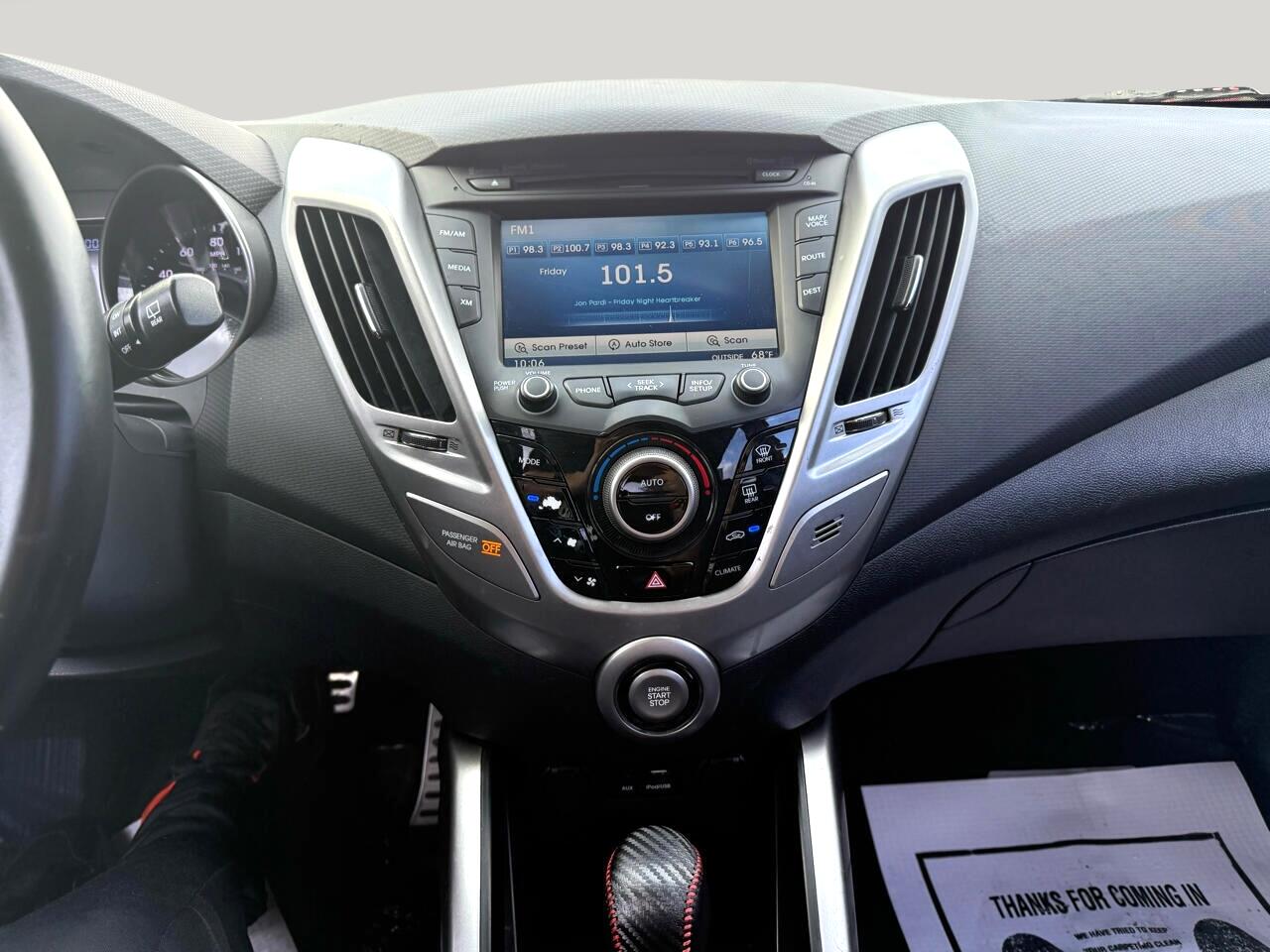 Vehicle image 17 of 28