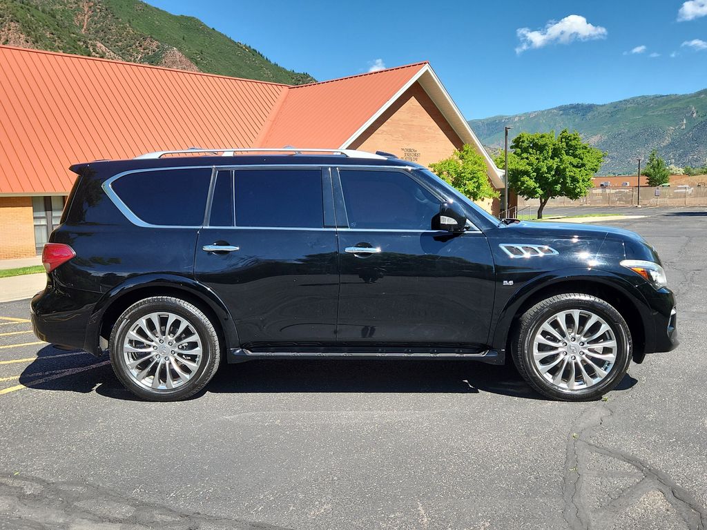 Vehicle image 4 of 28