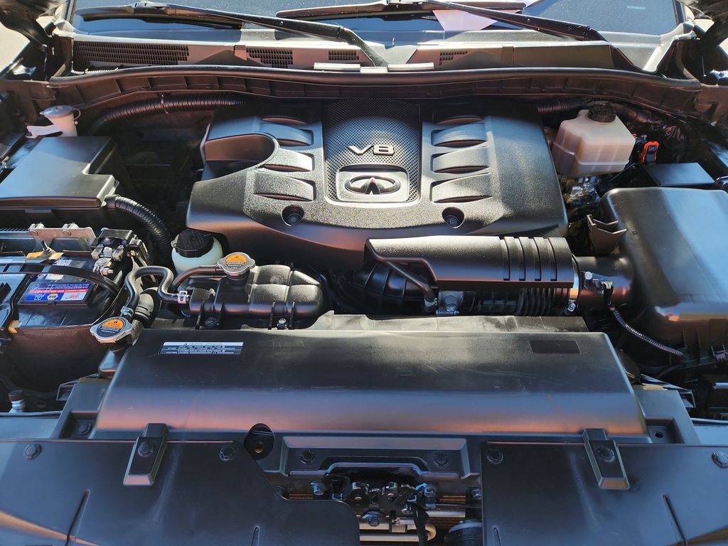 Vehicle image 18 of 28