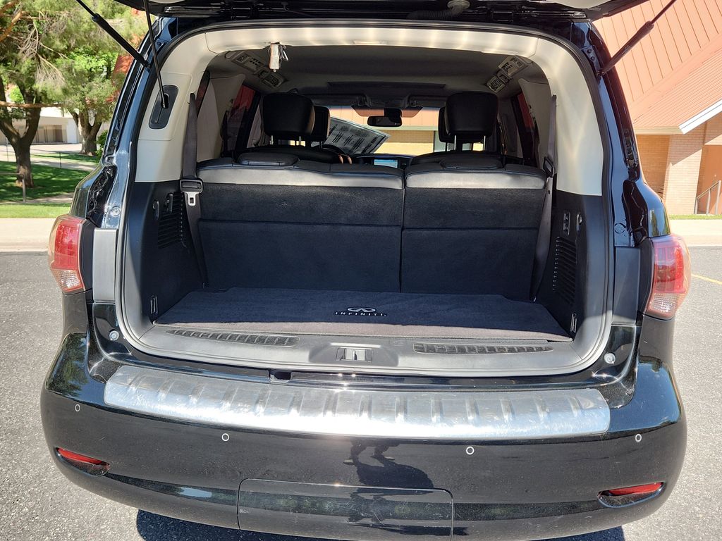 Vehicle image 13 of 28
