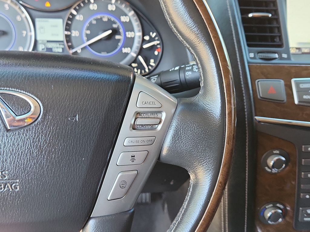 Vehicle image 23 of 28