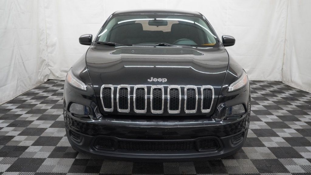 Vehicle image 3 of 27