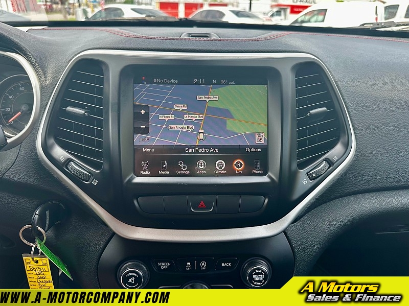 Vehicle image 20 of 25