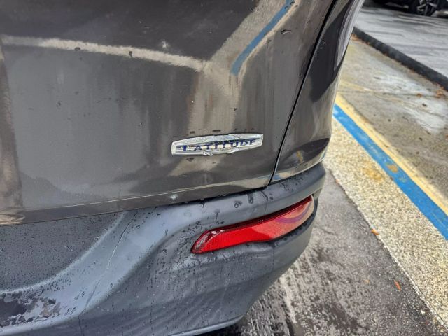 Vehicle image 12 of 51