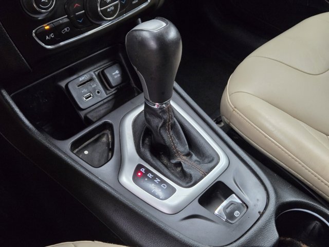 Vehicle image 21 of 21