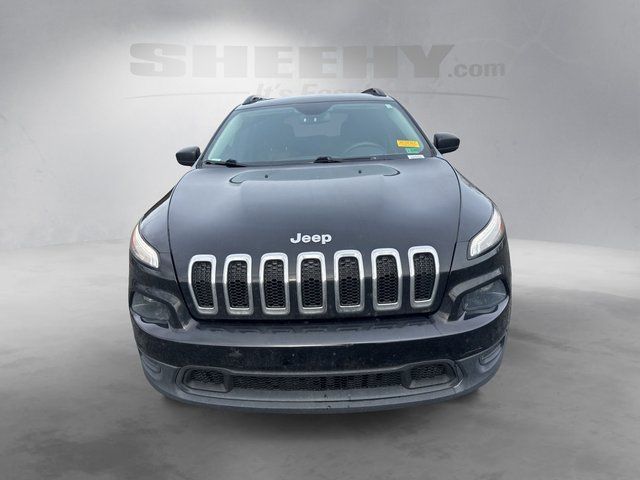 2015 Jeep Cherokee Sport Image 2 of 26