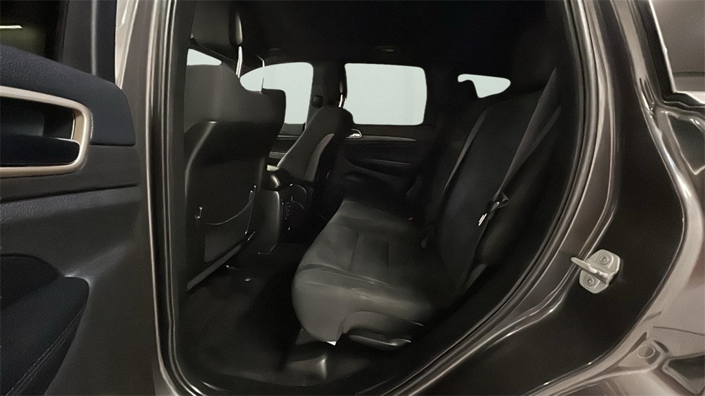 Vehicle image 14 of 26