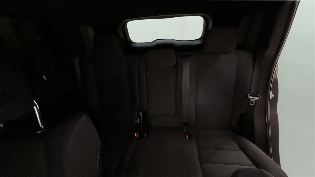Vehicle image 13 of 26