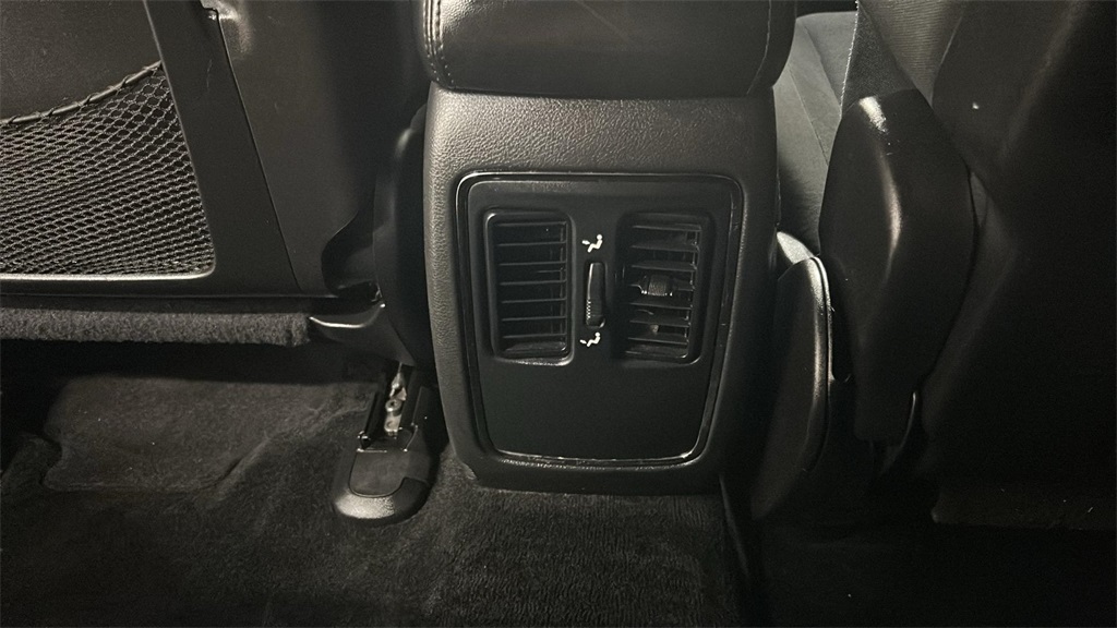 Vehicle image 20 of 26