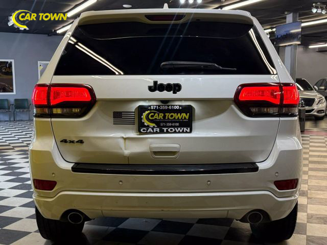 Vehicle image 12 of 58
