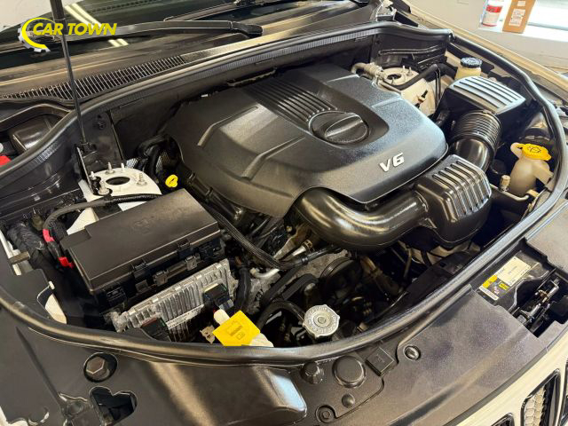 Vehicle image 53 of 58