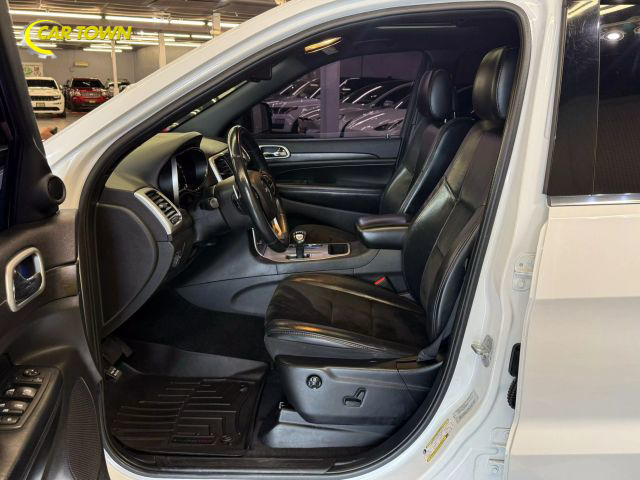 Vehicle image 18 of 58