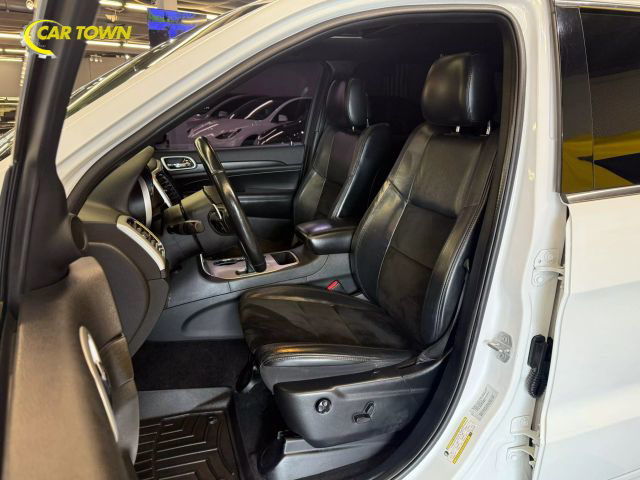 Vehicle image 20 of 58