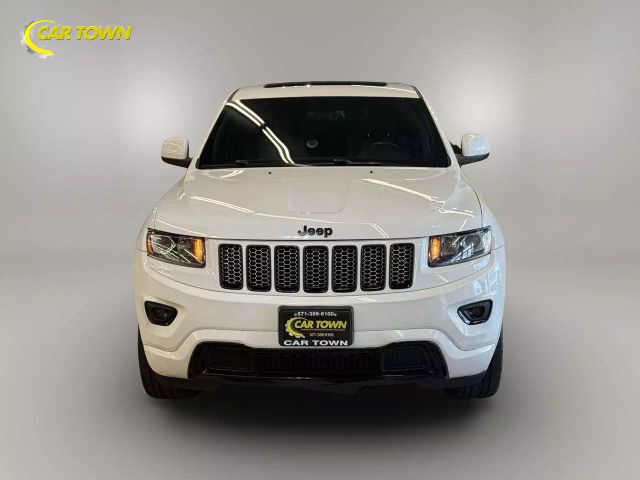 Vehicle image 5 of 58