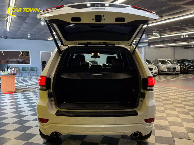 Vehicle image 55 of 58