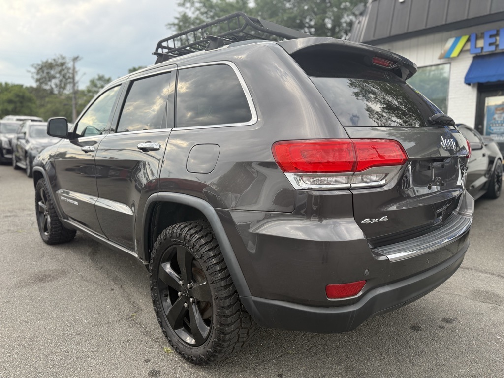 Vehicle image 4 of 41