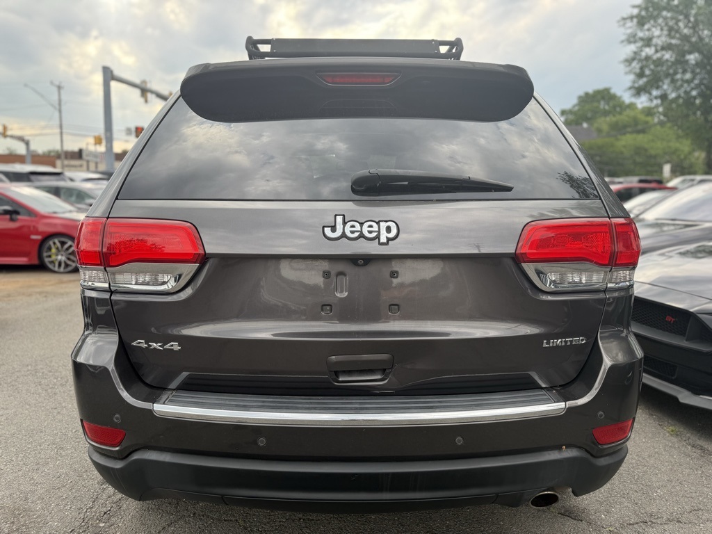 Vehicle image 6 of 41