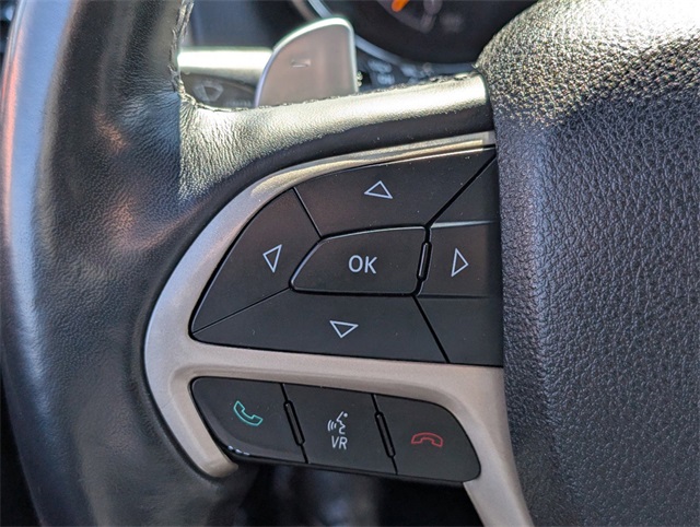 Vehicle image 25 of 37