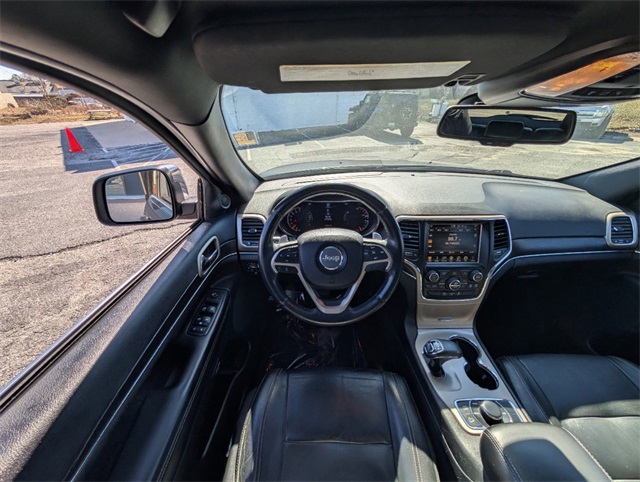 Vehicle image 19 of 37