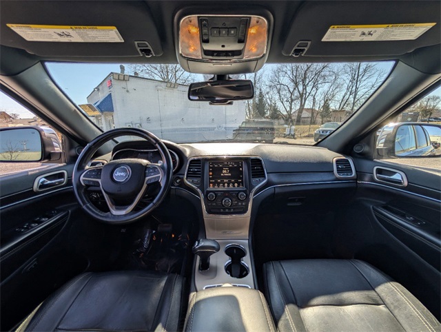 Vehicle image 20 of 37