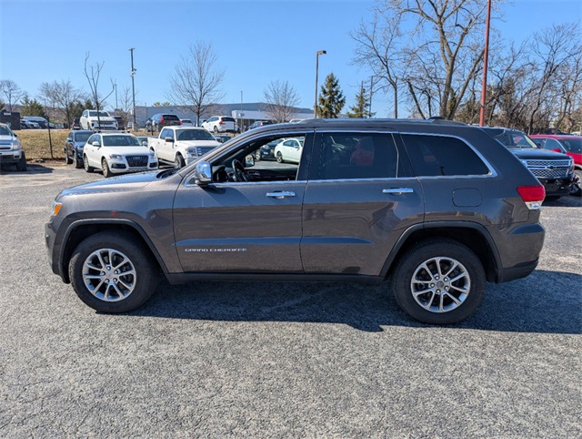 Vehicle image 9 of 37