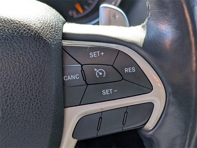 Vehicle image 26 of 37