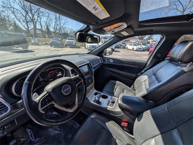 Vehicle image 16 of 37