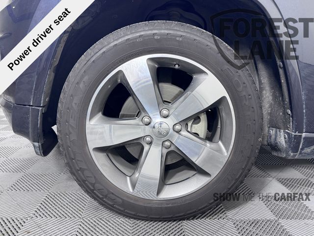 Vehicle image 16 of 39