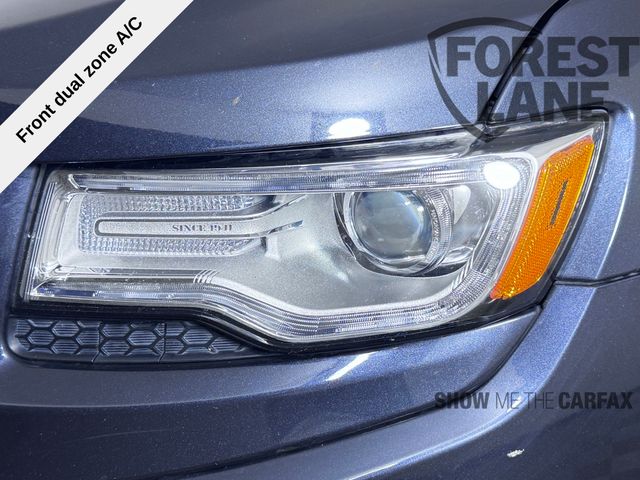 Vehicle image 14 of 39